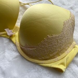 Victoria's Secret Women's Very Sexy Push-Up Lace Trim Bra Yellow, 34D